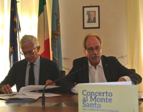 Gianni Torrenti (assessore regionale Cultura) e Giuliano Giubilei (presidente Associazione Festival delle Nazioni) – Trieste 20/08/2015